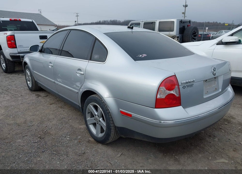 2004 VOLKSWAGEN PASSAT GLX VIN: WVWRH63B44P155907