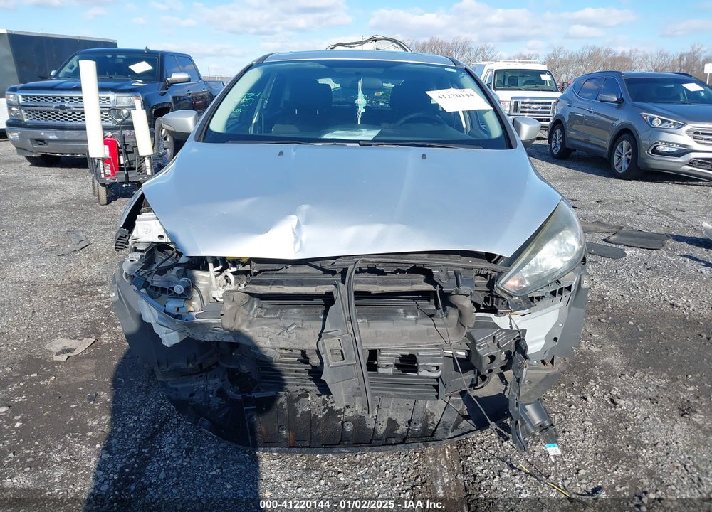 2017 FORD FOCUS VIN: 1FADP3M24HL309576