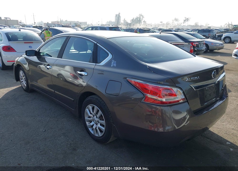 2015 NISSAN ALTIMA VIN: 1N4AL3AP4FN923480