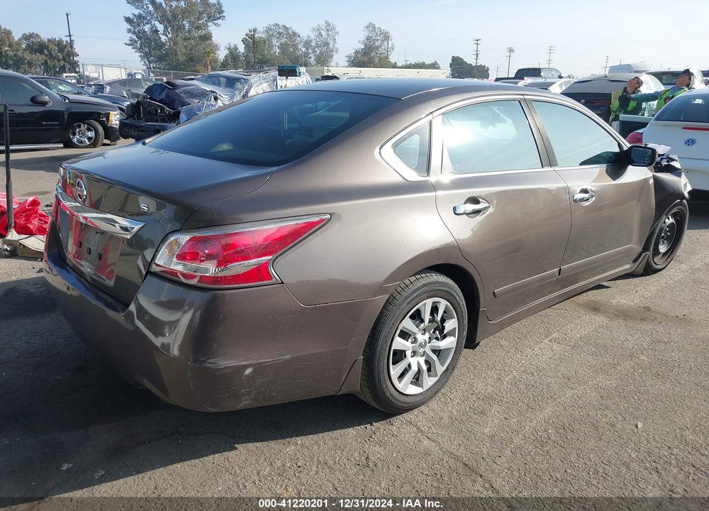 2015 NISSAN ALTIMA VIN: 1N4AL3AP4FN923480
