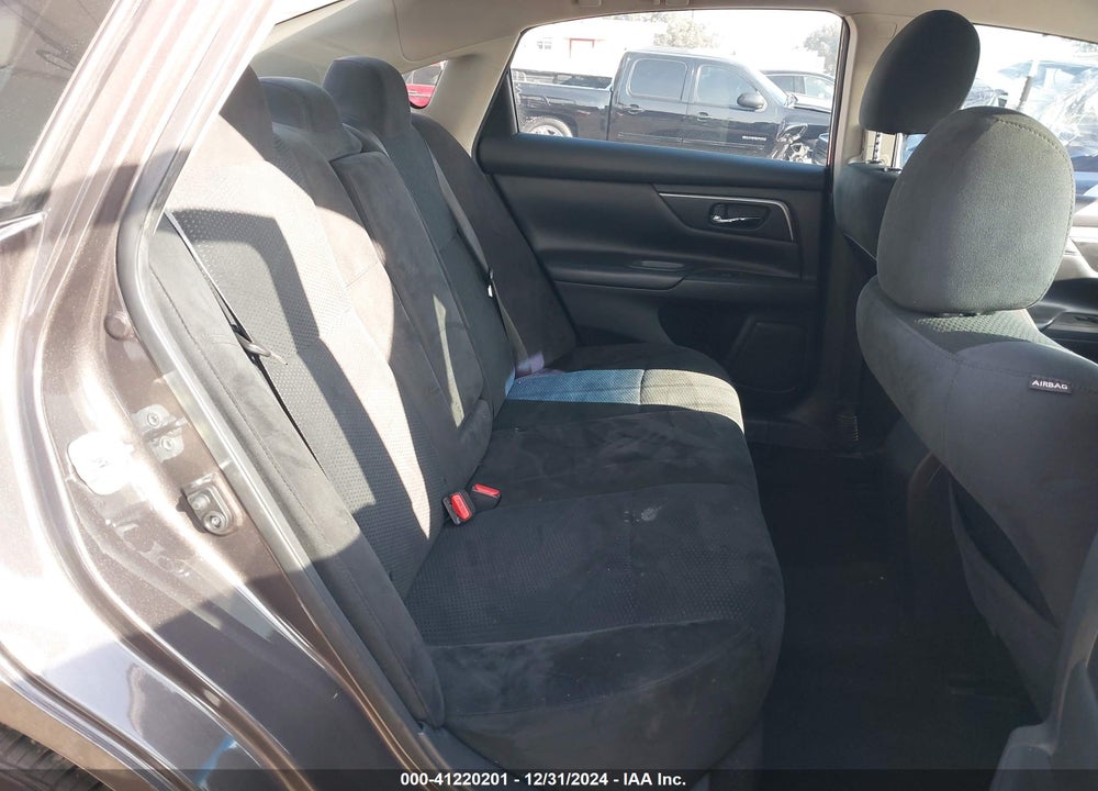 2015 NISSAN ALTIMA VIN: 1N4AL3AP4FN923480