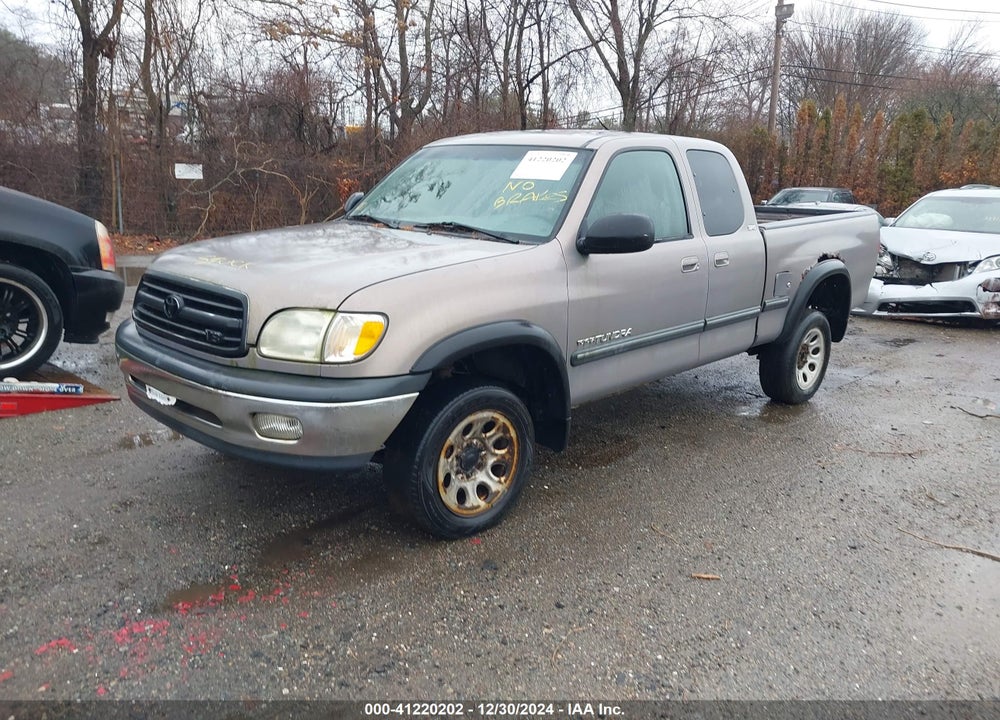 2002 TOYOTA TUNDRA SR5 V8 VIN: 5TBBT441X2S231510