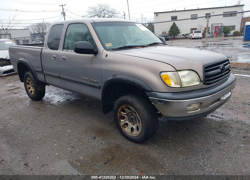 2002 TOYOTA TUNDRA SR5 V8 VIN: 5TBBT441X2S231510