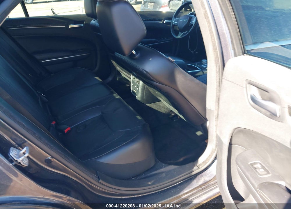 2016 CHRYSLER 300C VIN: 2C3CCAEG1GH320292