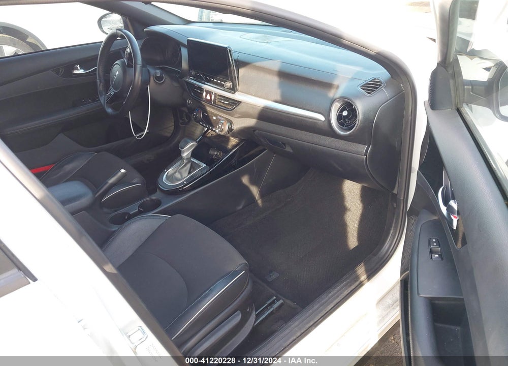 2023 KIA FORTE VIN: 3KPF54AD8PE556241