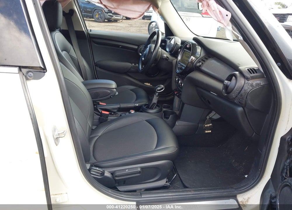 2018 MINI HARDTOP VIN: WMWXU1C57J2F80028