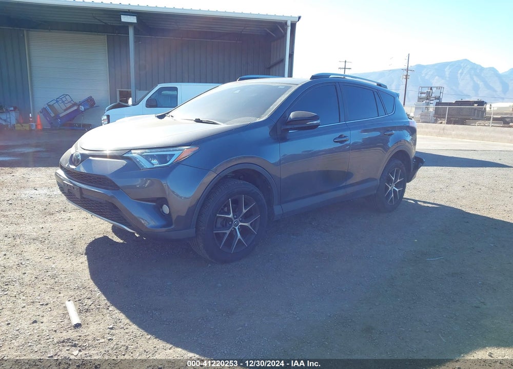 2017 TOYOTA RAV4 SE VIN: JTMNFREV6HJ140265
