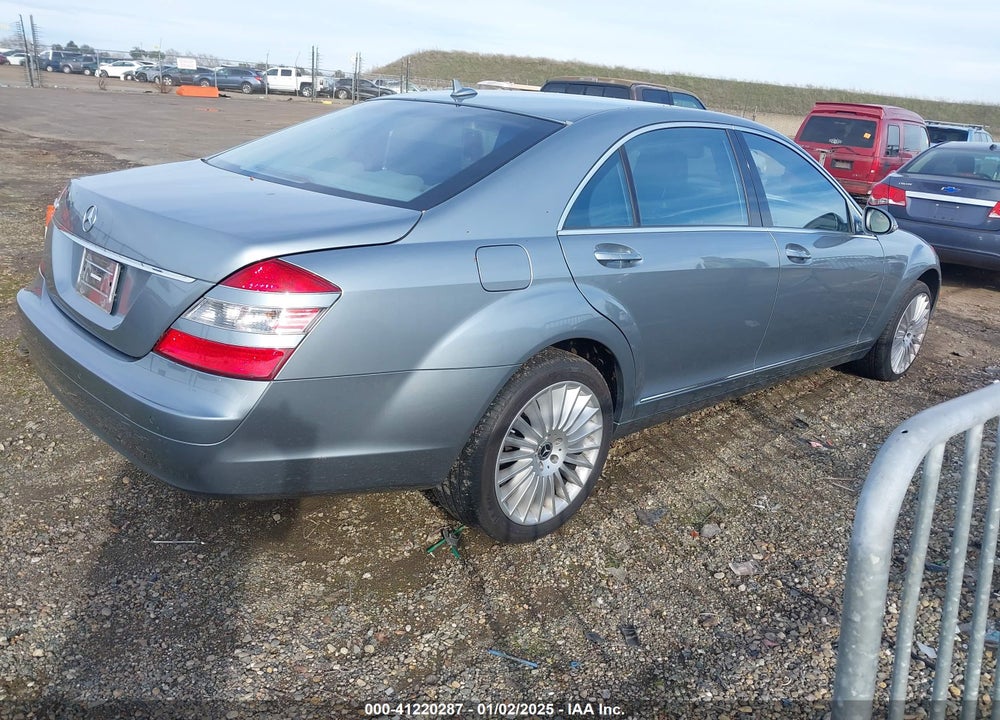 2008 MERCEDES-BENZ S 550 VIN: WDDNG71X78A199226