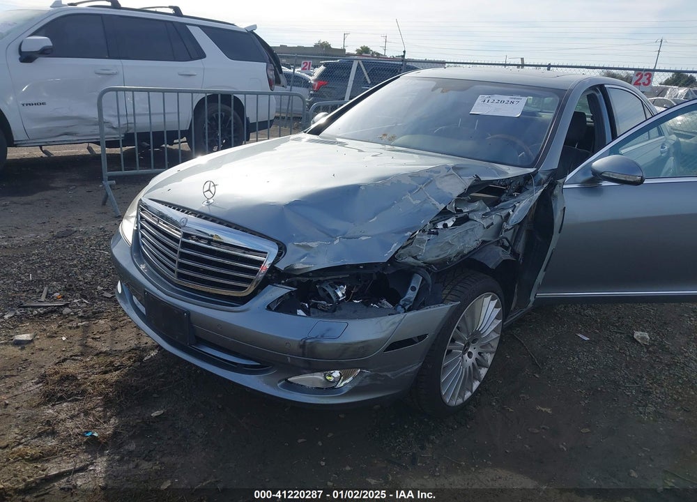 2008 MERCEDES-BENZ S 550 VIN: WDDNG71X78A199226