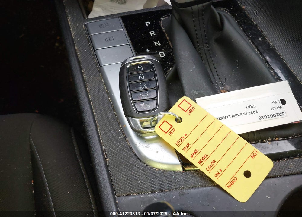 2022 HYUNDAI ELANTRA VIN: KMHLM4AG6NU355531