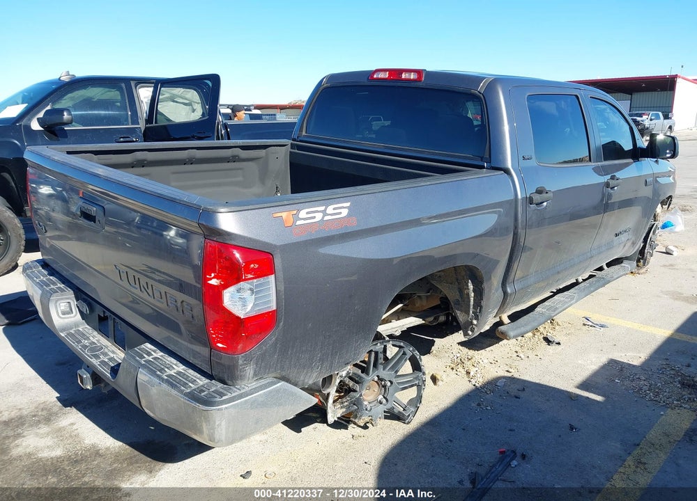 2019 TOYOTA TUNDRA SR5 5.7L V8 VIN: 5TFDW5F14KX844601