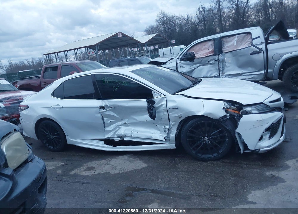 2021 TOYOTA CAMRY XSE HYBRID VIN: 4T1K31AK0MU552520