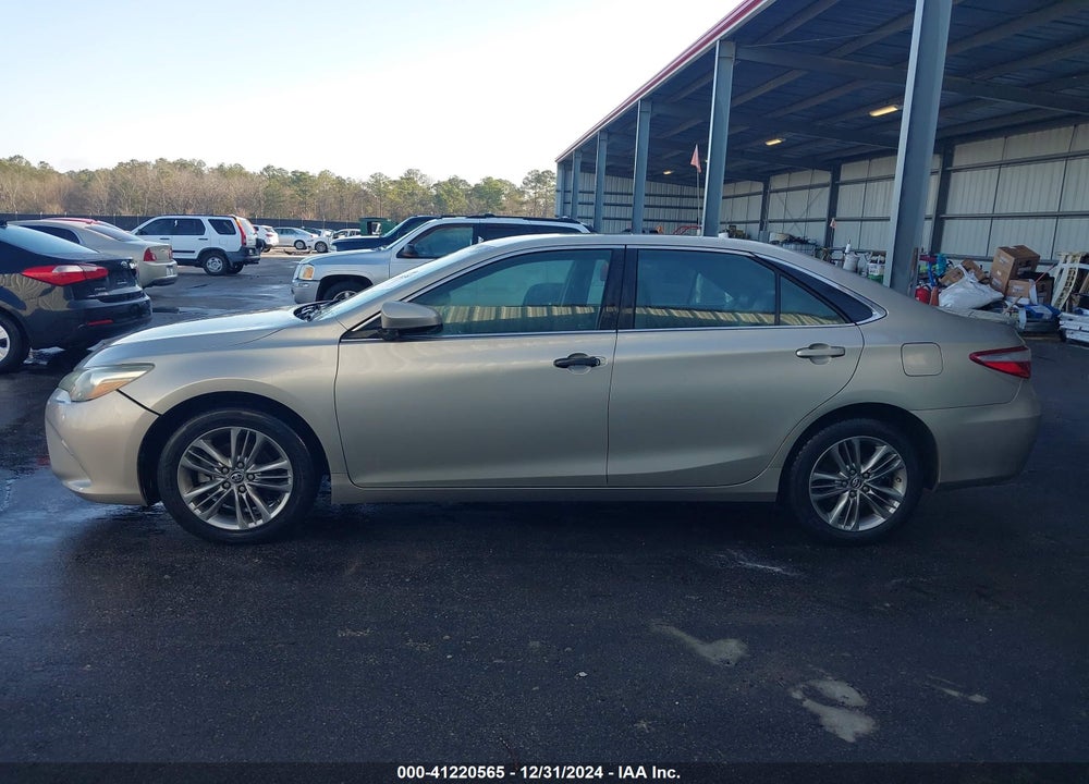 2015 TOYOTA CAMRY SE VIN: 4T1BF1FK7FU033967