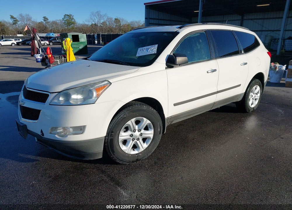 2011 CHEVROLET TRAVERSE LS VIN: 1GNKRFED8BJ255772