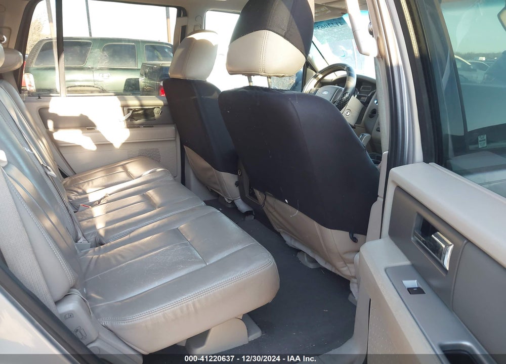2010 FORD EXPEDITION XLT VIN: 1FMJU1F53AEA99379