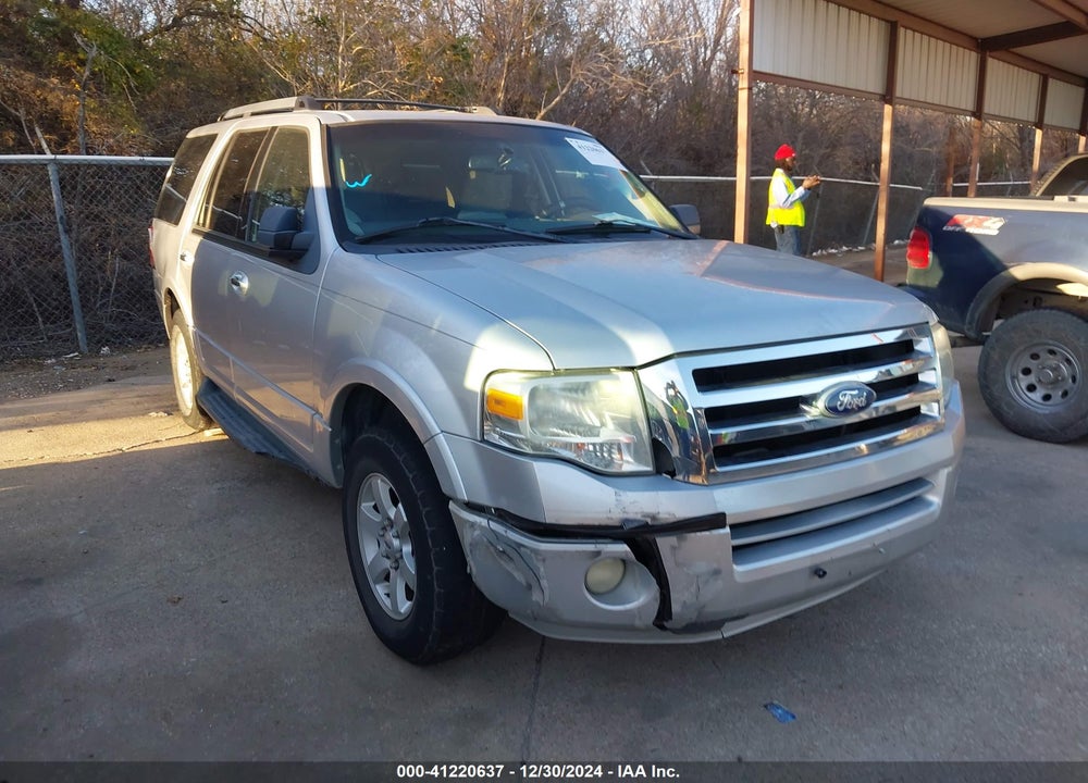 2010 FORD EXPEDITION XLT VIN: 1FMJU1F53AEA99379