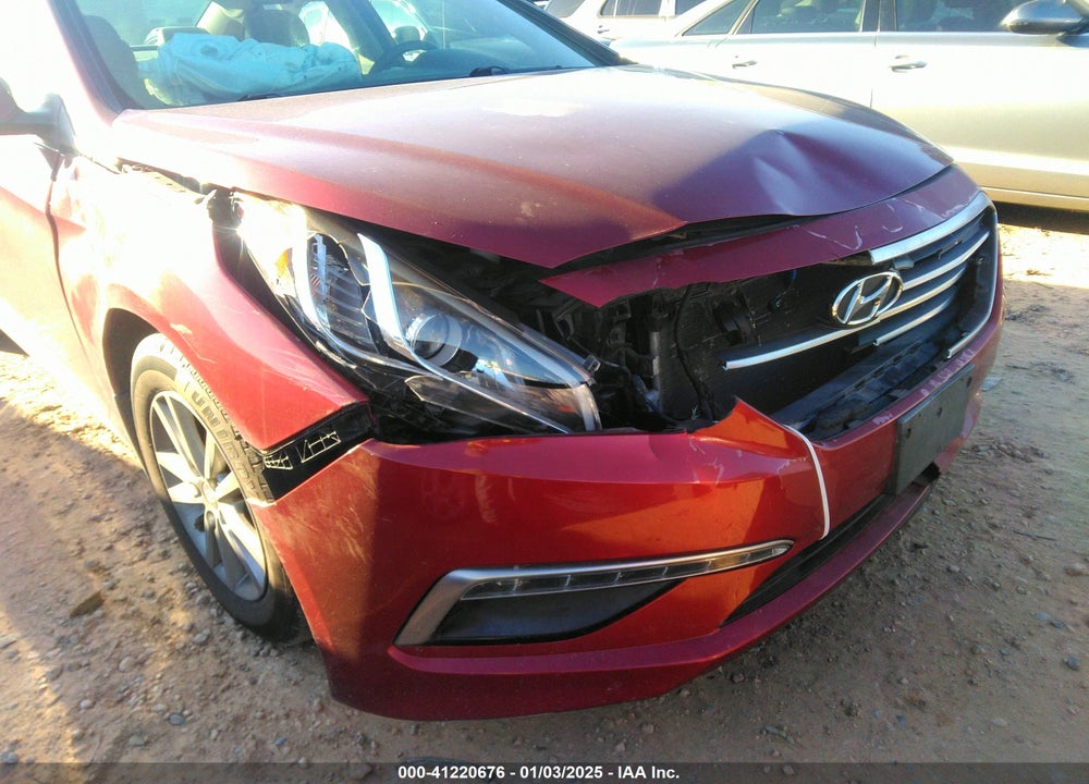2015 HYUNDAI SONATA VIN: 5NPE24AF4FH099718