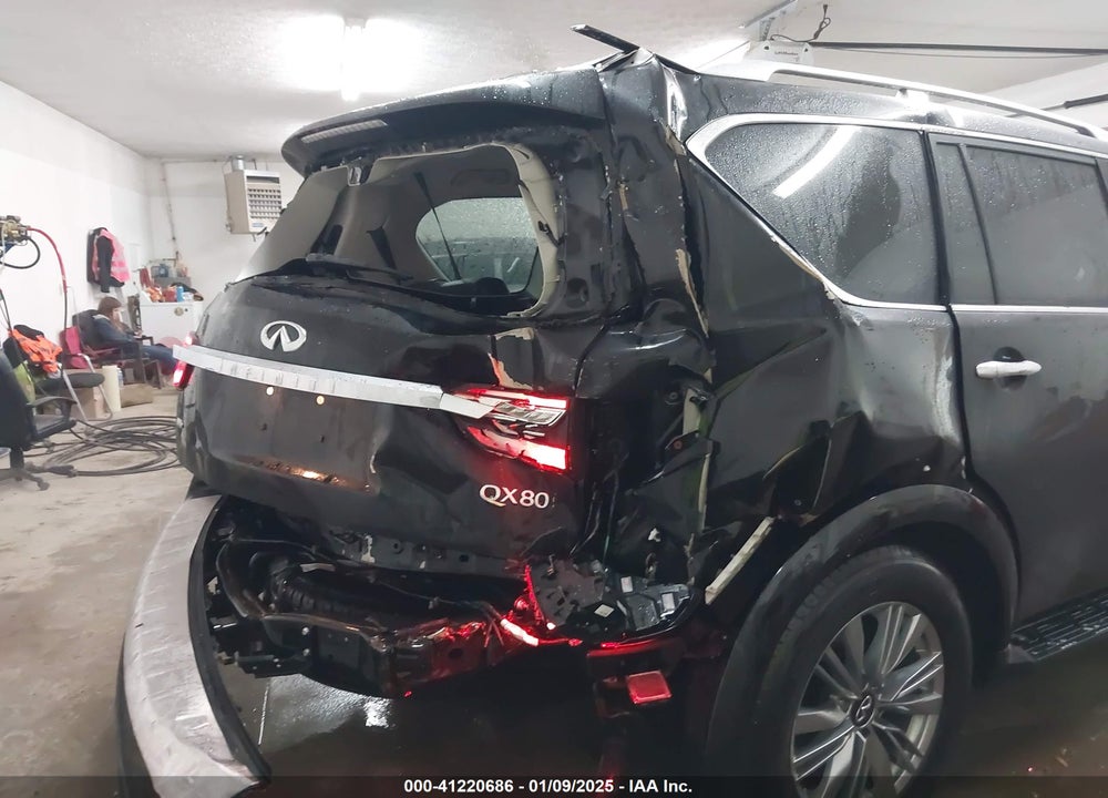 2021 INFINITI QX80 LUXE AWD VIN: JN8AZ2AE7M9271868