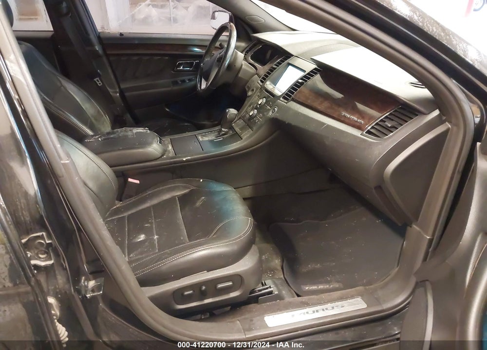 2013 FORD TAURUS VIN: 1FAHP2F82DG121171
