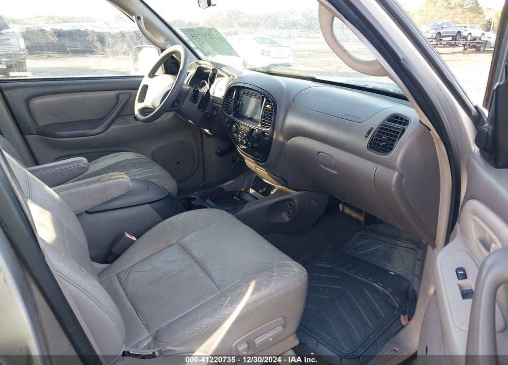 2003 TOYOTA SEQUOIA SR5 V8 VIN: 5TDZT34A43S145076