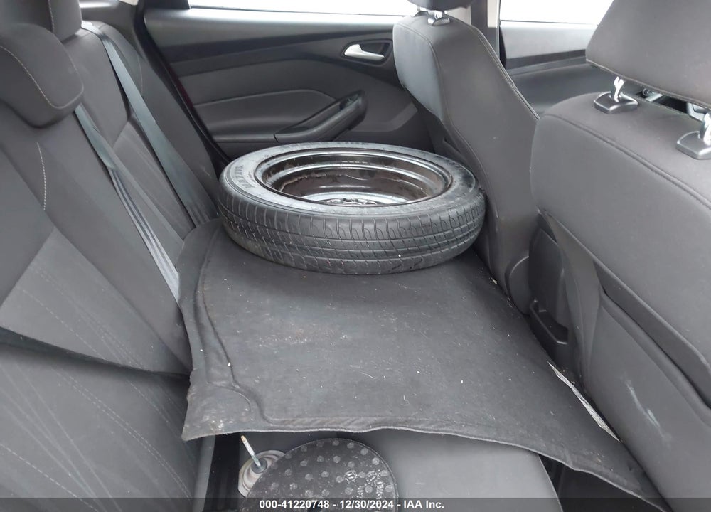 2015 FORD FOCUS VIN: 1FADP3K23FL208688