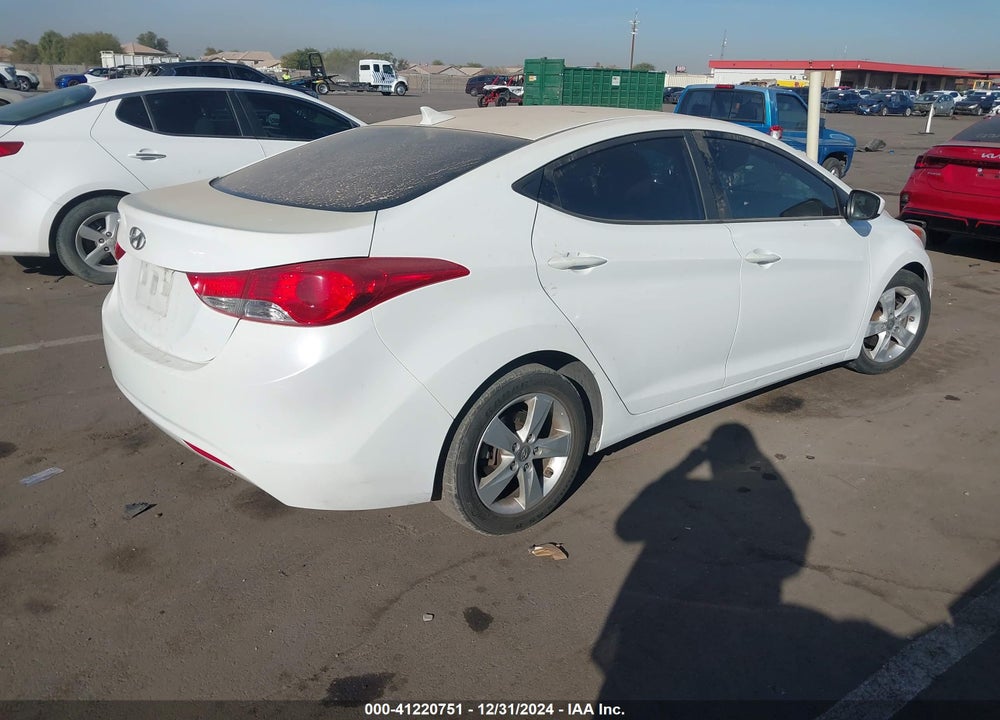 2013 HYUNDAI ELANTRA VIN: 5NPDH4AE5DH308205