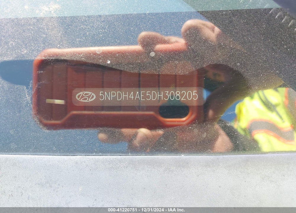 2013 HYUNDAI ELANTRA VIN: 5NPDH4AE5DH308205