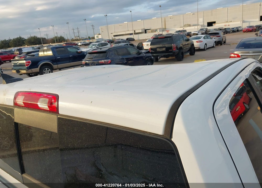 2018 RAM 1500 VIN: 1C6RR6GT8JS195861