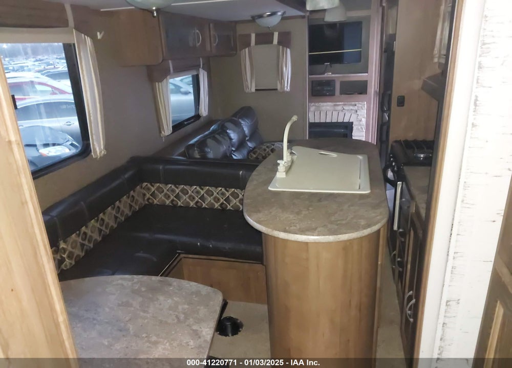 2018 GULFSTREAM CONQUEST VIN: 1NL1GTR20J1128153