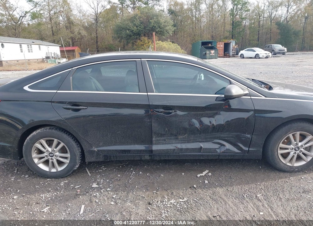 2017 HYUNDAI SONATA SE VIN: 5NPE24AF9HH469547