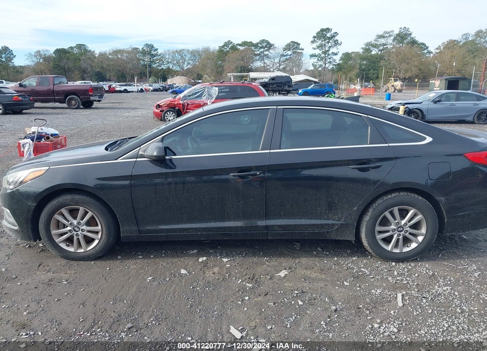 2017 HYUNDAI SONATA SE VIN: 5NPE24AF9HH469547