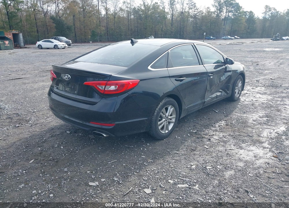 2017 HYUNDAI SONATA SE VIN: 5NPE24AF9HH469547