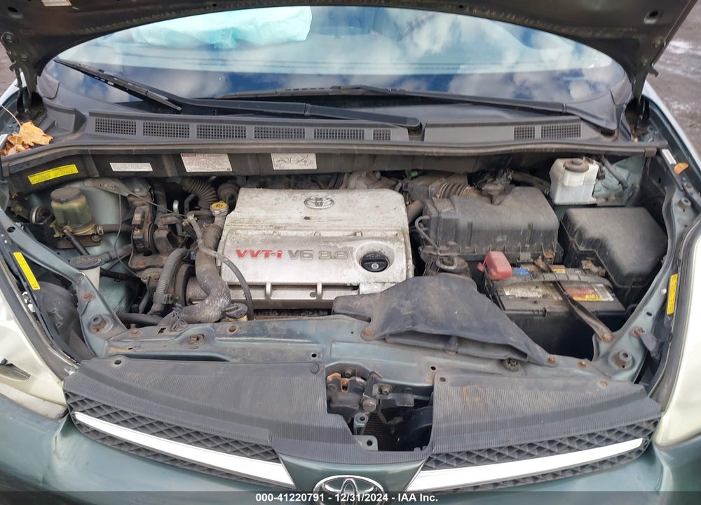 2004 TOYOTA SIENNA XLE LIMITED VIN: 5TDBA22C84S025806