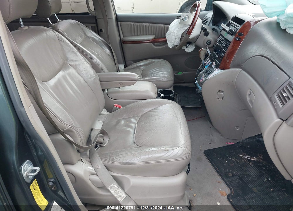 2004 TOYOTA SIENNA XLE LIMITED VIN: 5TDBA22C84S025806