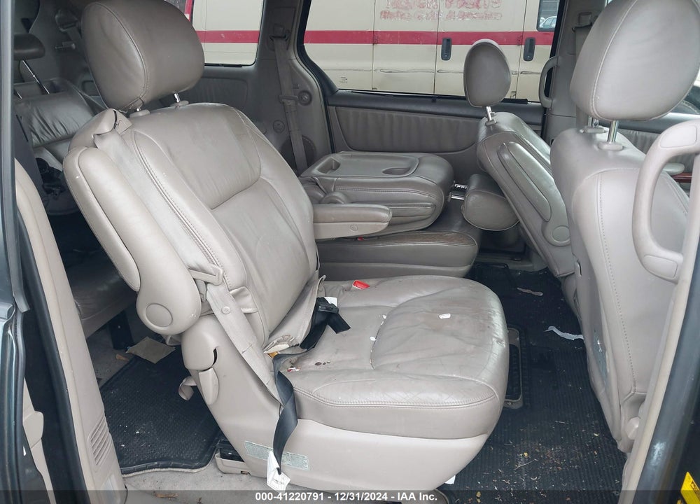 2004 TOYOTA SIENNA XLE LIMITED VIN: 5TDBA22C84S025806