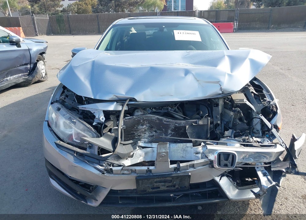 2018 HONDA CIVIC VIN: 2HGFC2F75JH573671