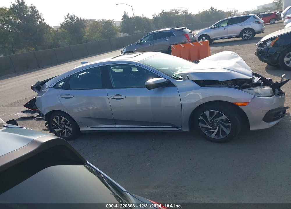 2018 HONDA CIVIC VIN: 2HGFC2F75JH573671
