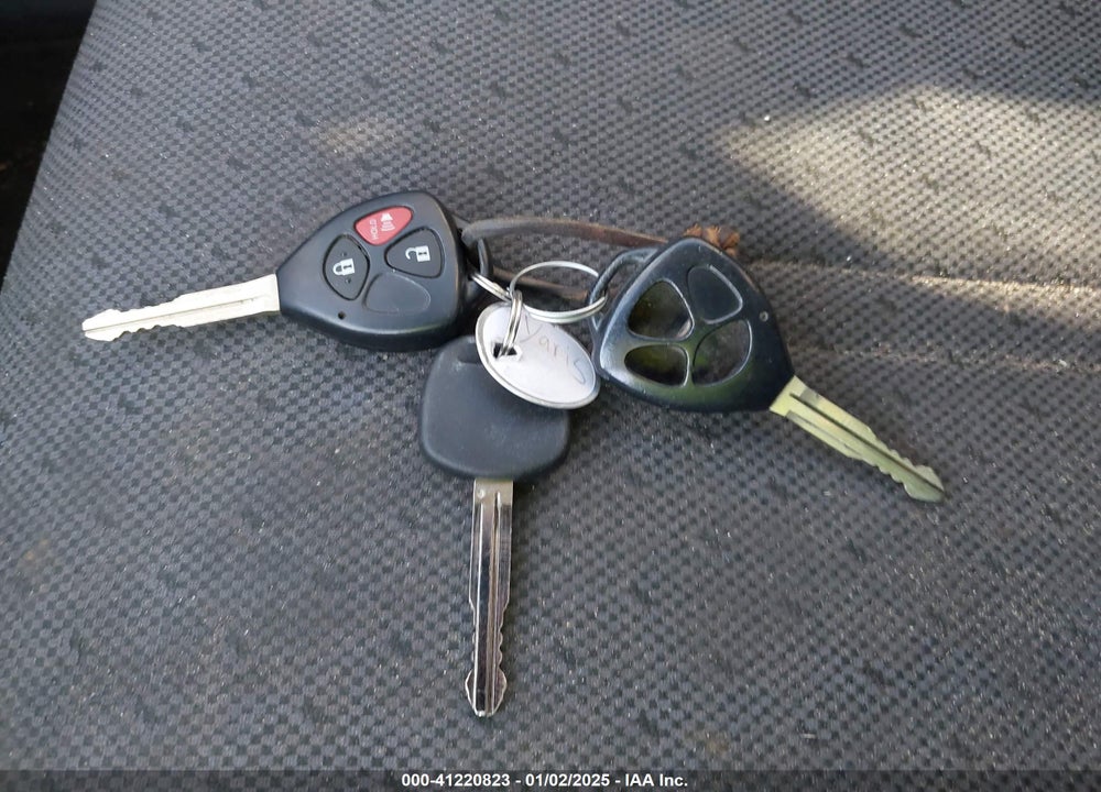 2009 TOYOTA YARIS VIN: JTDJT903595237481