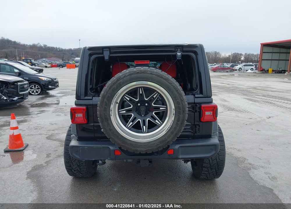 2018 JEEP WRANGLER UNLIMITED SAHARA 4X4 VIN: 1C4HJXEG1JW188699