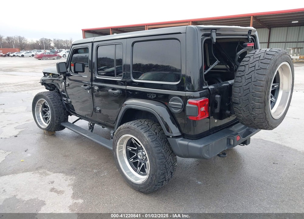 2018 JEEP WRANGLER UNLIMITED SAHARA 4X4 VIN: 1C4HJXEG1JW188699