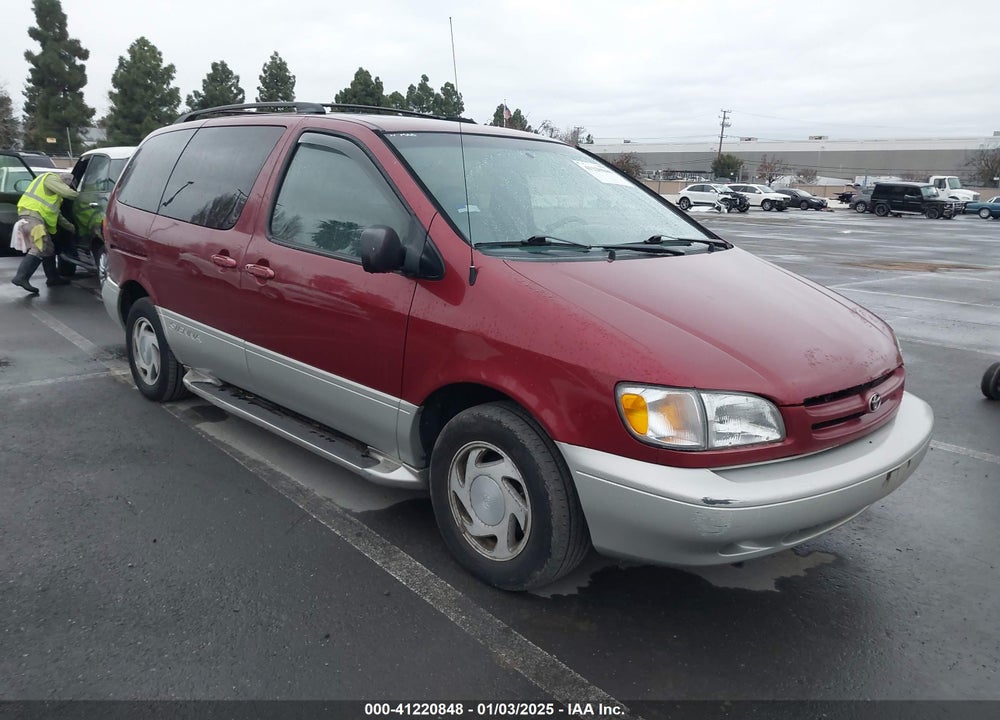 1998 TOYOTA SIENNA XLE VIN: 4T3ZF13C8WU064955