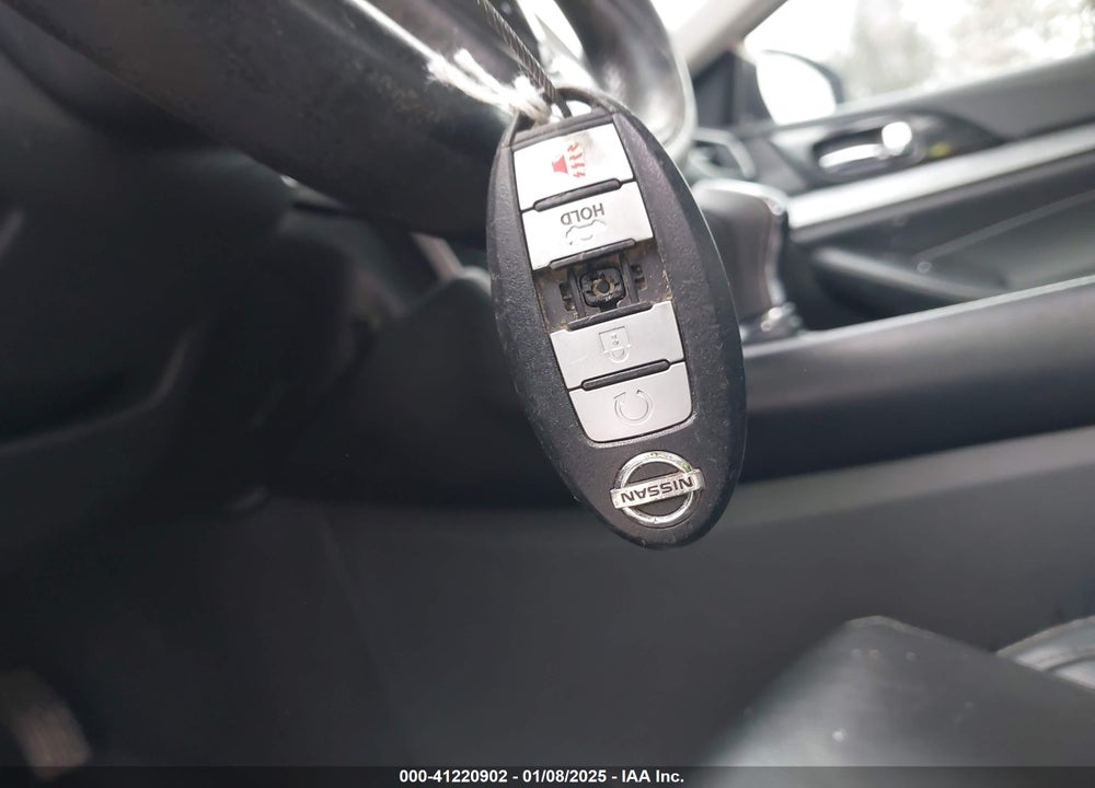 2017 NISSAN MAXIMA VIN: 1N4AA6APXHC393148