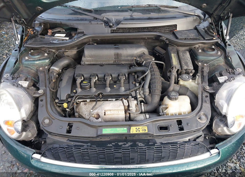 2008 MINI COOPER S VIN: WMWMF73578TV33969
