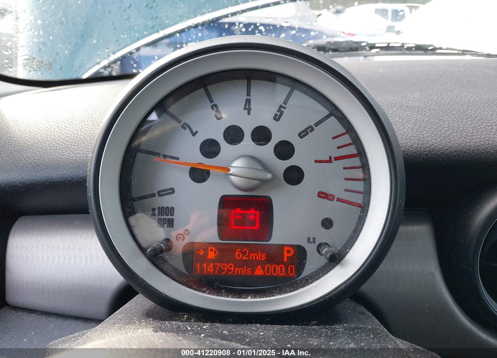2008 MINI COOPER S VIN: WMWMF73578TV33969