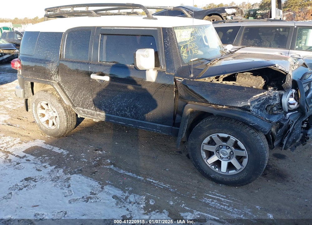 2014 TOYOTA FJ CRUISER VIN: JTEBU4BFXEK181458