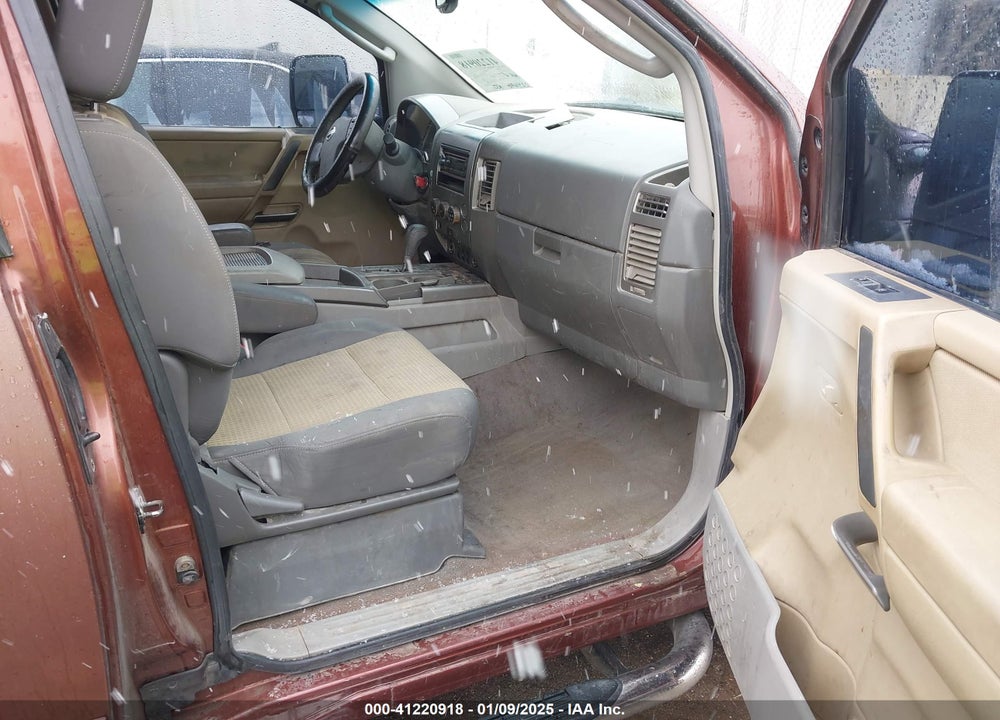 2004 NISSAN TITAN SE VIN: 1N6AA06A44N559090