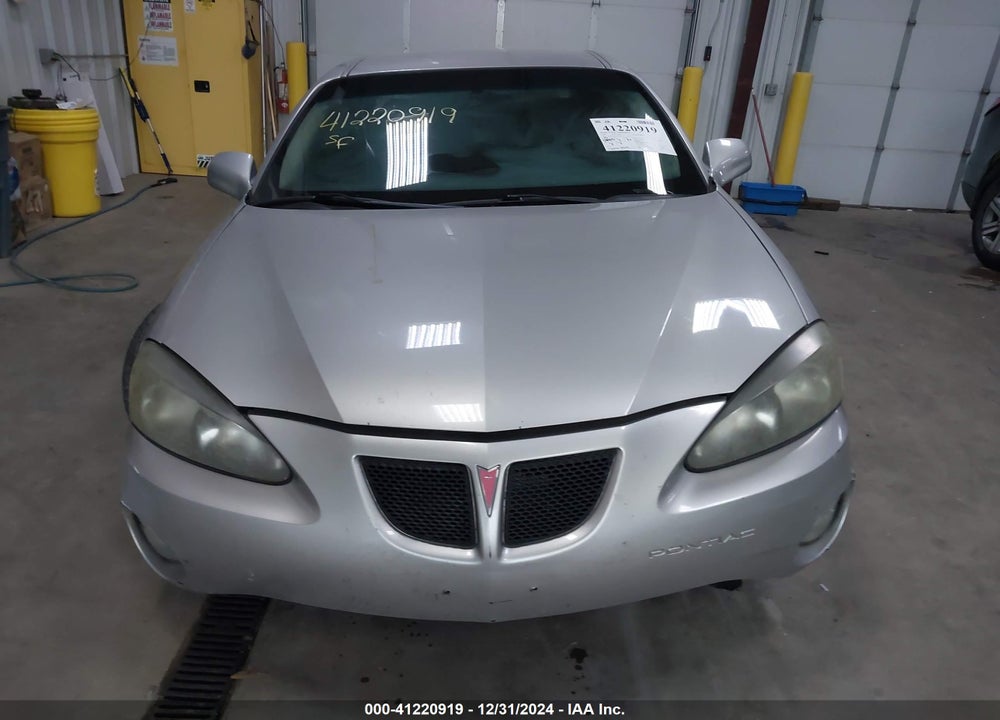 2006 PONTIAC GRAND PRIX VIN: 2G2WP552661117385