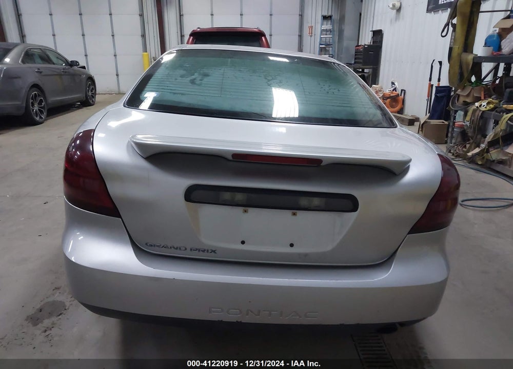 2006 PONTIAC GRAND PRIX VIN: 2G2WP552661117385