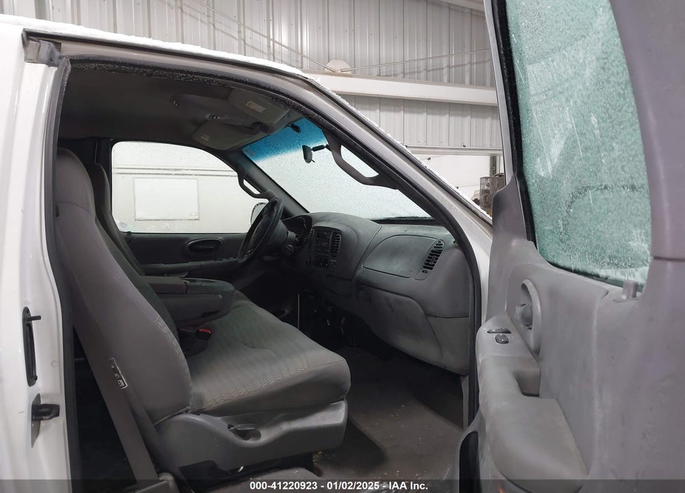 2000 FORD F-150 LARIAT/WORK SERIES/XL/XLT VIN: 1FTRX18L7YNA68432