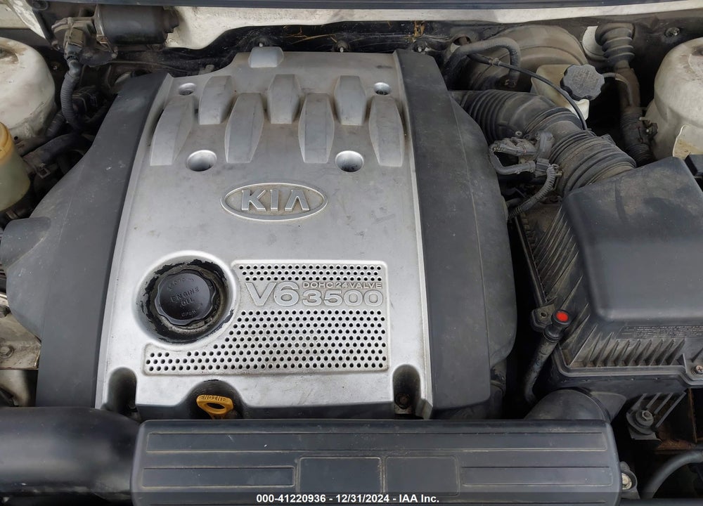 2005 KIA SEDONA EX/LX VIN: KNDUP132356708456